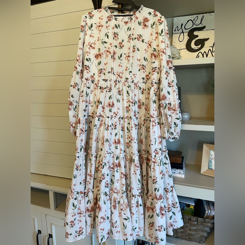 Dainty Jewells Floral Midi Dress - White and Pink